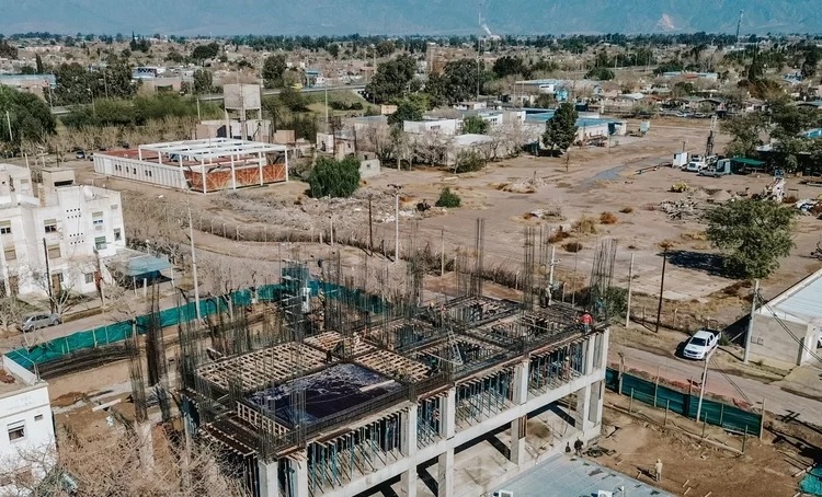  La construcción del nuevo Instituto Odontológico de San Juan supera el 30% de avance