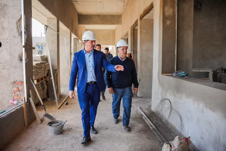 Orrego recorrió las obras de la esperada EPET N°4, que tendrá edificio propio después de 45 años